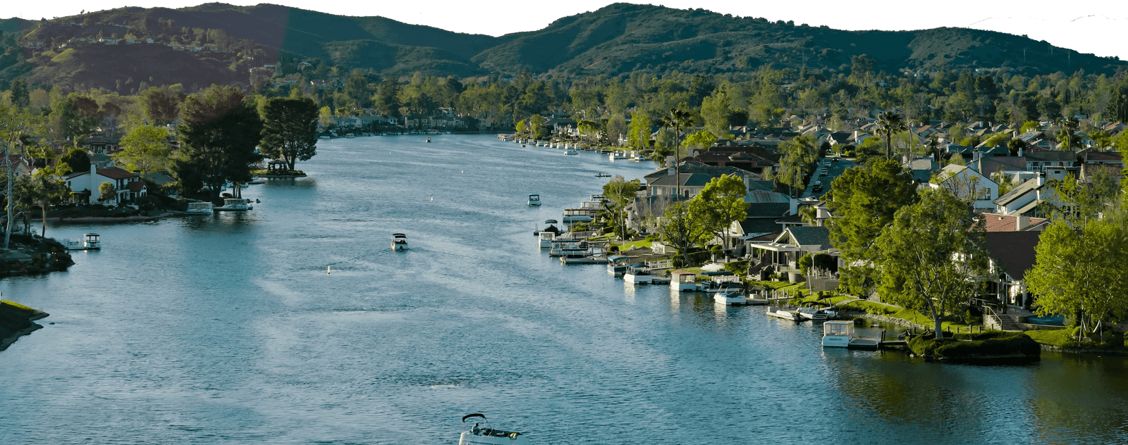 Lakeside luxury homes in Southern California