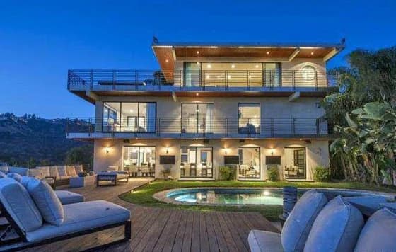 Poison's Bret Michaels rocks out of Westlake Village with $4.48-million sale
